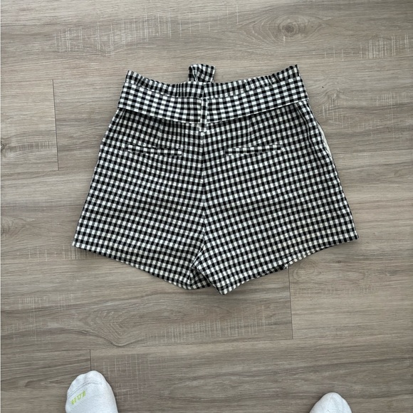 Paper bag style checkered shorts - Picture 2 of 2